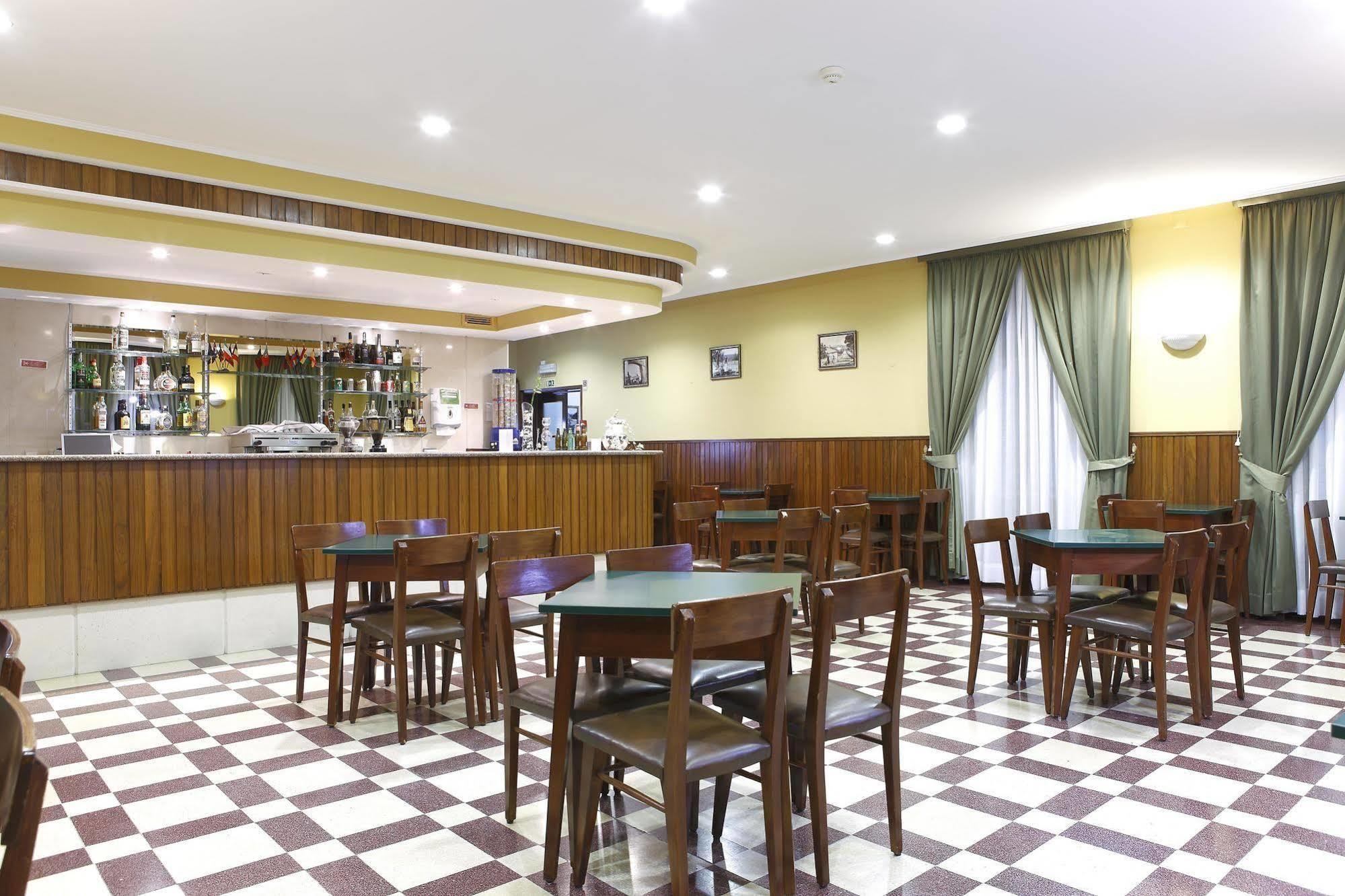Domus Pacis Fatima Hotel Luaran gambar