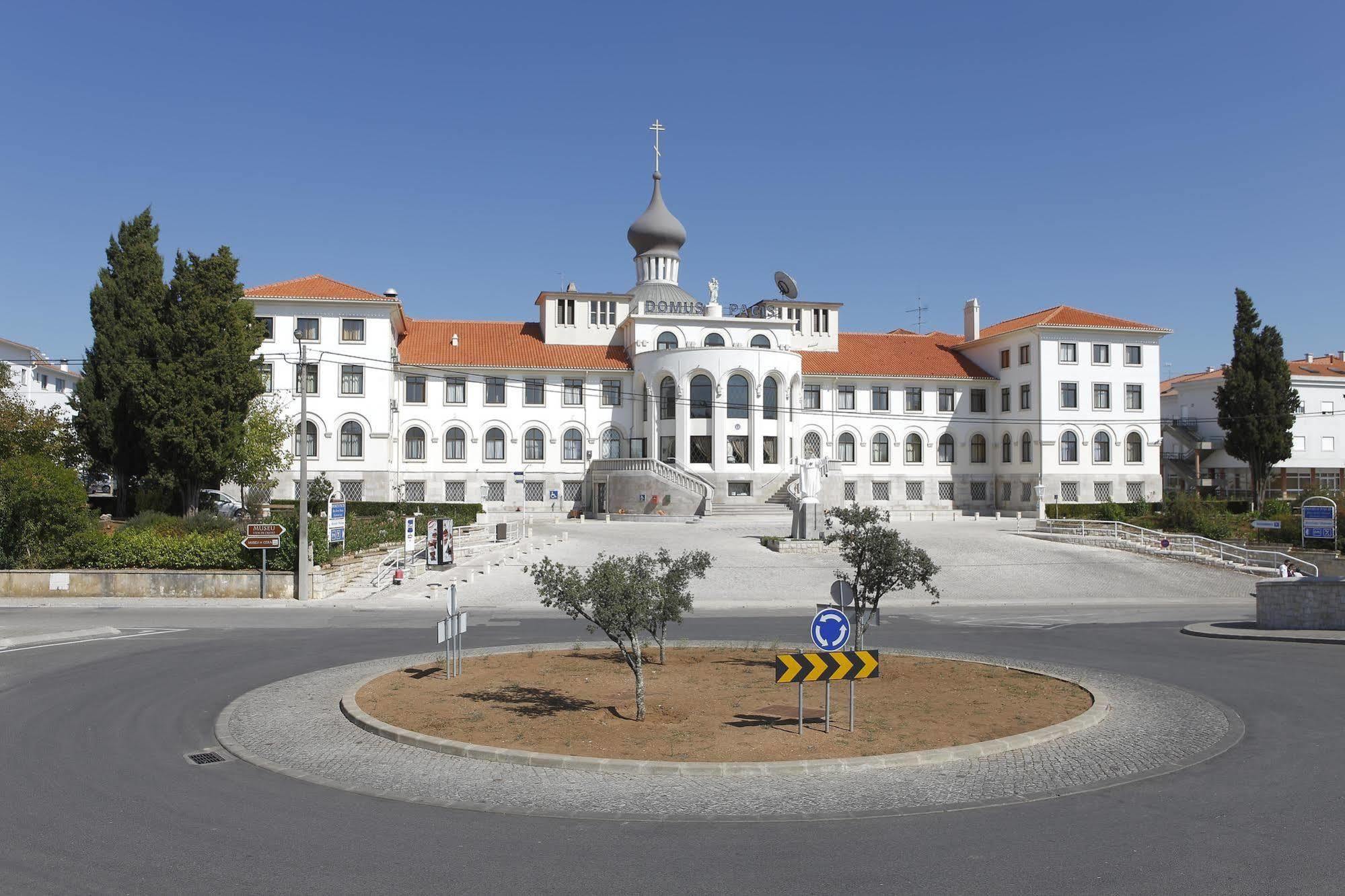 Domus Pacis Fatima Hotel Luaran gambar